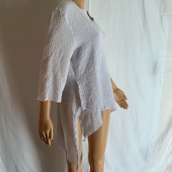 J Bee White Blouse with Long Right Side -V Neck - Picture 2 of 2